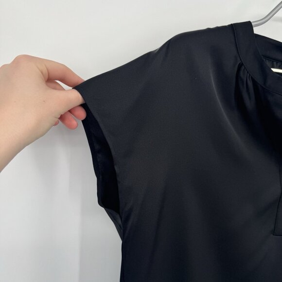 Quince Washable Stretch Silk Dolman Sleeve Blouse size S Women's in Black V-neck - Picture 3 of 5